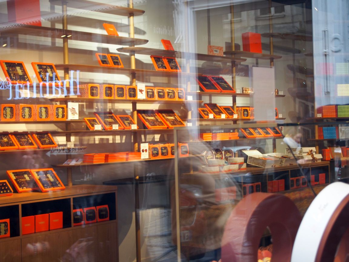 OLYMPUS DIGITAL CAMERA